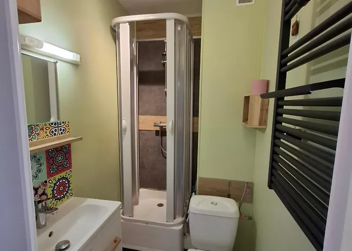 Bord De En Résidence Franceville