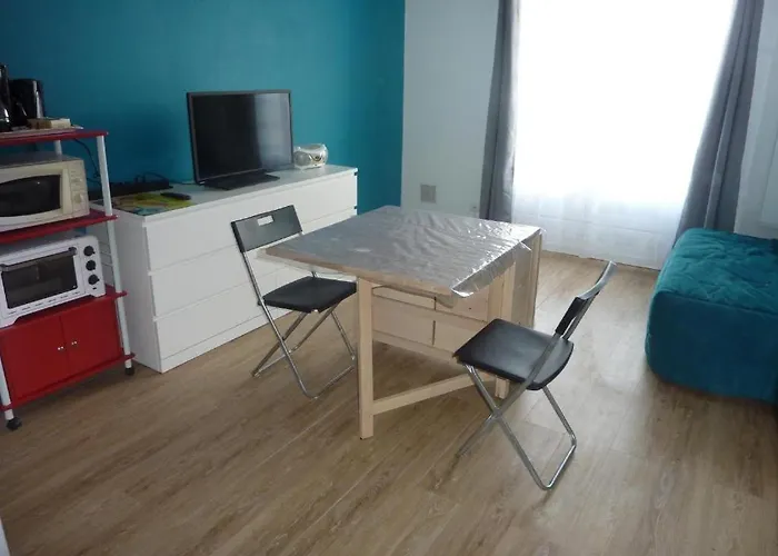 Bord De En Franceville Appartement *