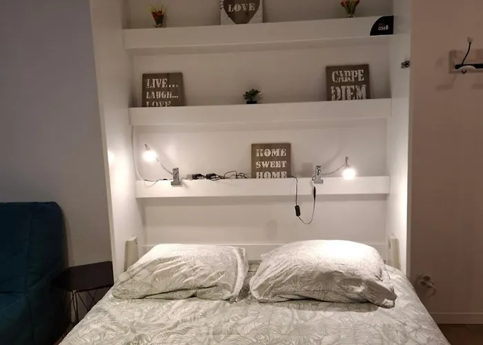 Appartement Bord De En Franceville *